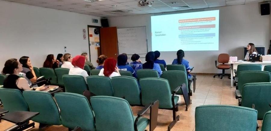 Çalışan Kadınlara Sağlık Bi̇lgi̇lendi̇rmesi̇