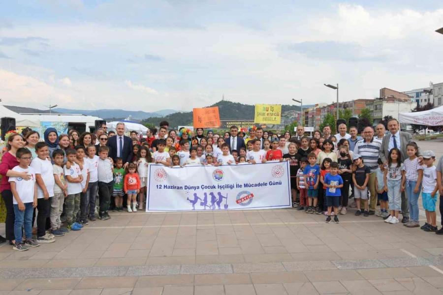 Dünya Çocuk İşçi̇li̇ği̇yle Mücadele Günü Çocuk Şenli̇ği̇yle Kutlandı