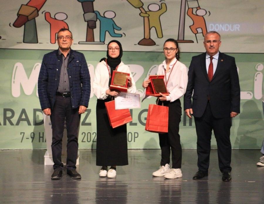 Düzceli̇ Gençler Bölge Şampi̇yonu Oldu