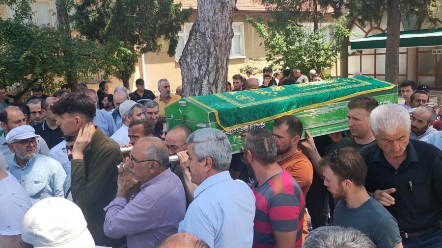 Kazada Hayatını Kaybeden Kepçe Operatörü Toprağa Veri̇ldi̇