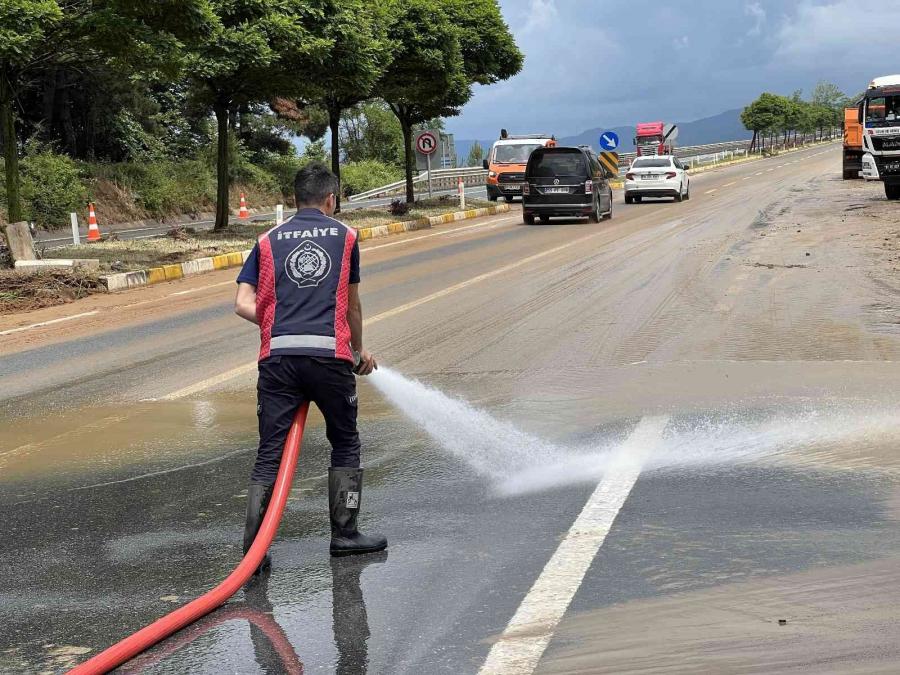 Seli̇n Oluşturduğu Tahri̇bat Temi̇zlendi̇