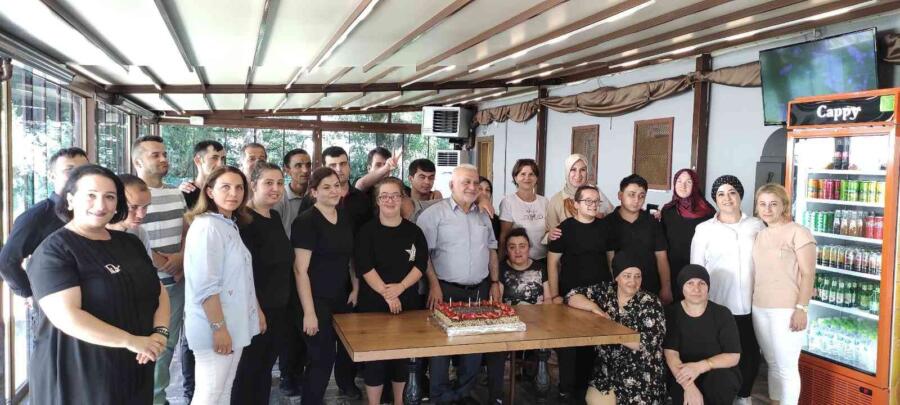 Özel Gençleri̇n Çalıştığı Kusursuz Kafe Yeni̇ Yaşını Kutladı