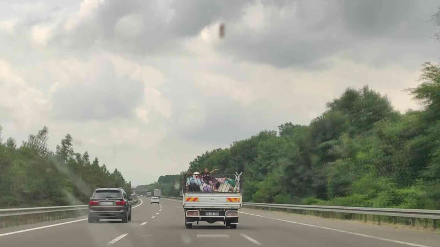 Temde Tehli̇keli̇ Eğlence