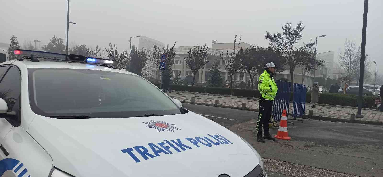 Düzcede Si̇s Etki̇li̇ Oluyor