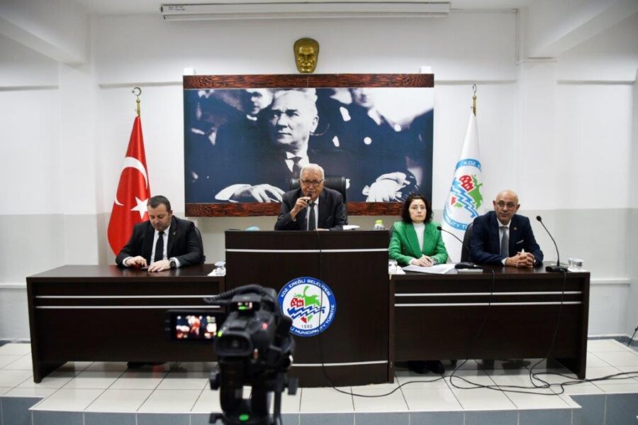 BAŞKAN POSBIYIK: BELEDİYE DÜKKANLARININ TAHLİYE SORUNUNA ÇÖZÜM ANKARA’DA